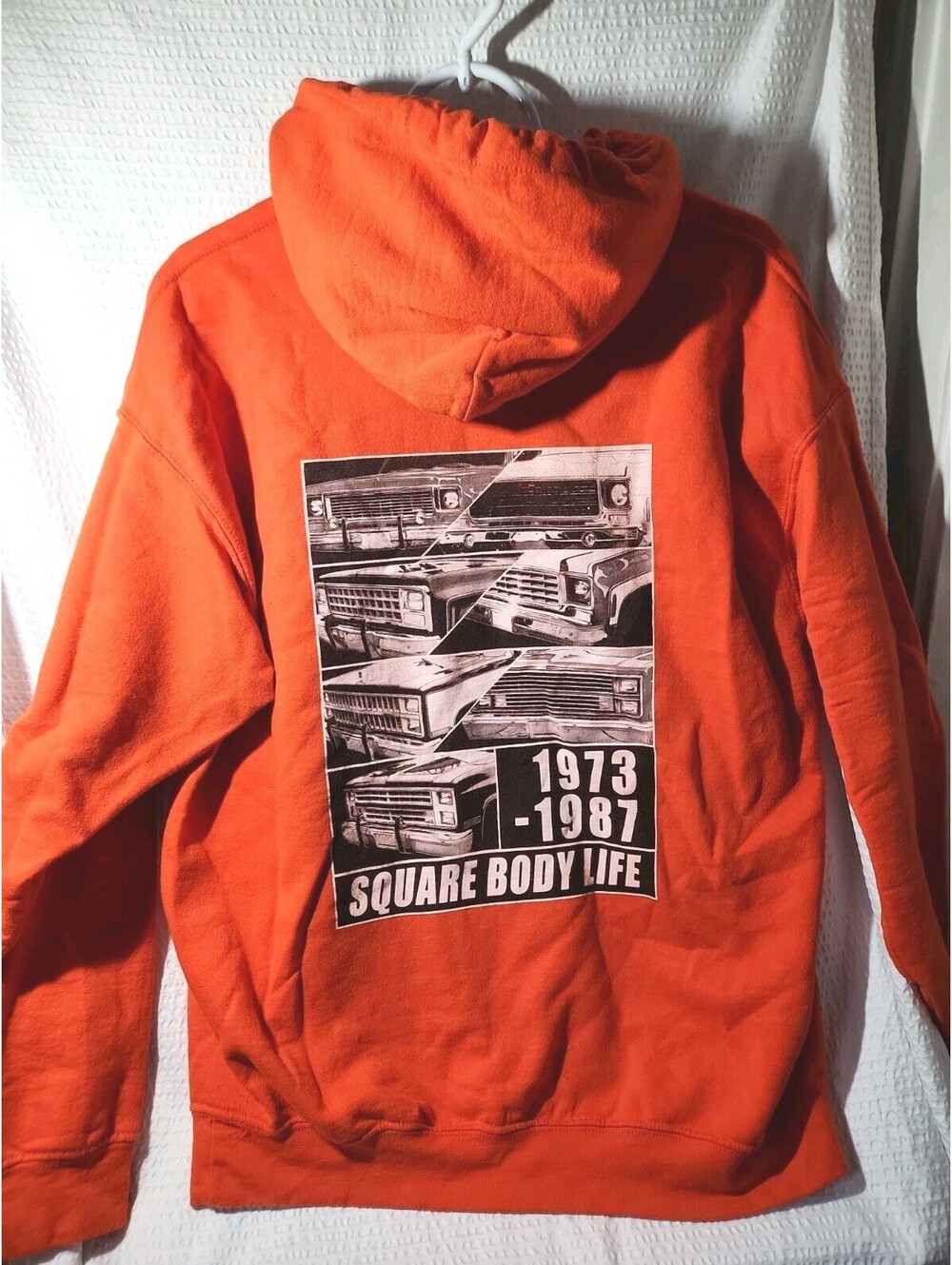 Gildan Heavy Blend Men's Hoodie,  Large, Square Body Life, Some pilling